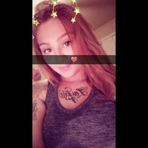 Meet your Posher, Iris